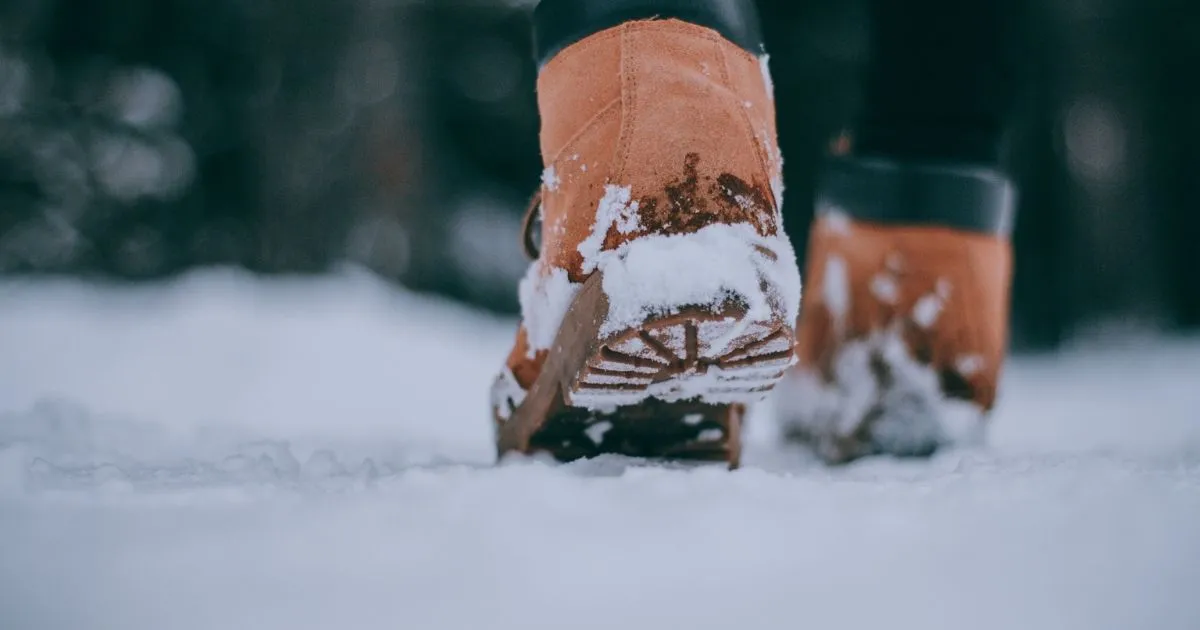 25 Essential Shoe Accessories to Keep Feet Warm This Winter