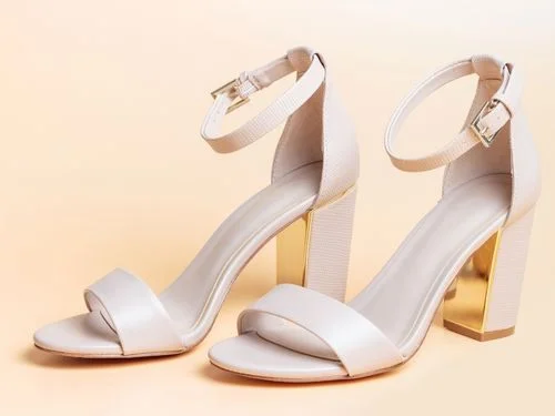 10 Foot-Friendly Heels That Combine Style, Comfort, and Elegance