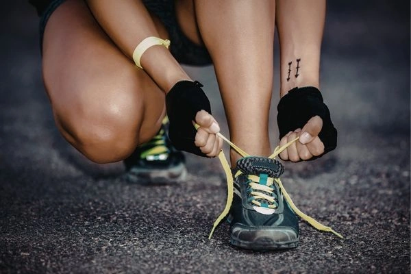 Essential Sneaker Reviews for Comfort, Style & Performance